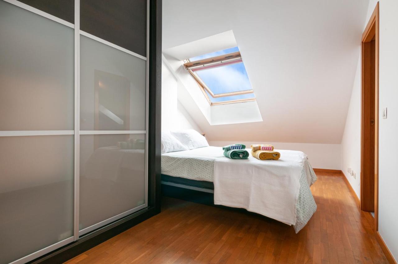 Duplex 21, Alojamiento Cerca De La Playa Con Wifi Gijón Kültér fotó