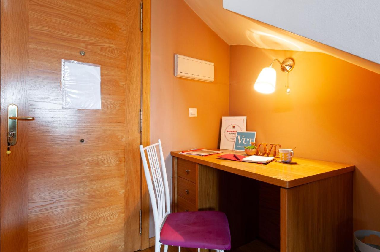 Duplex 21, Alojamiento Cerca De La Playa Con Wifi Gijón Kültér fotó
